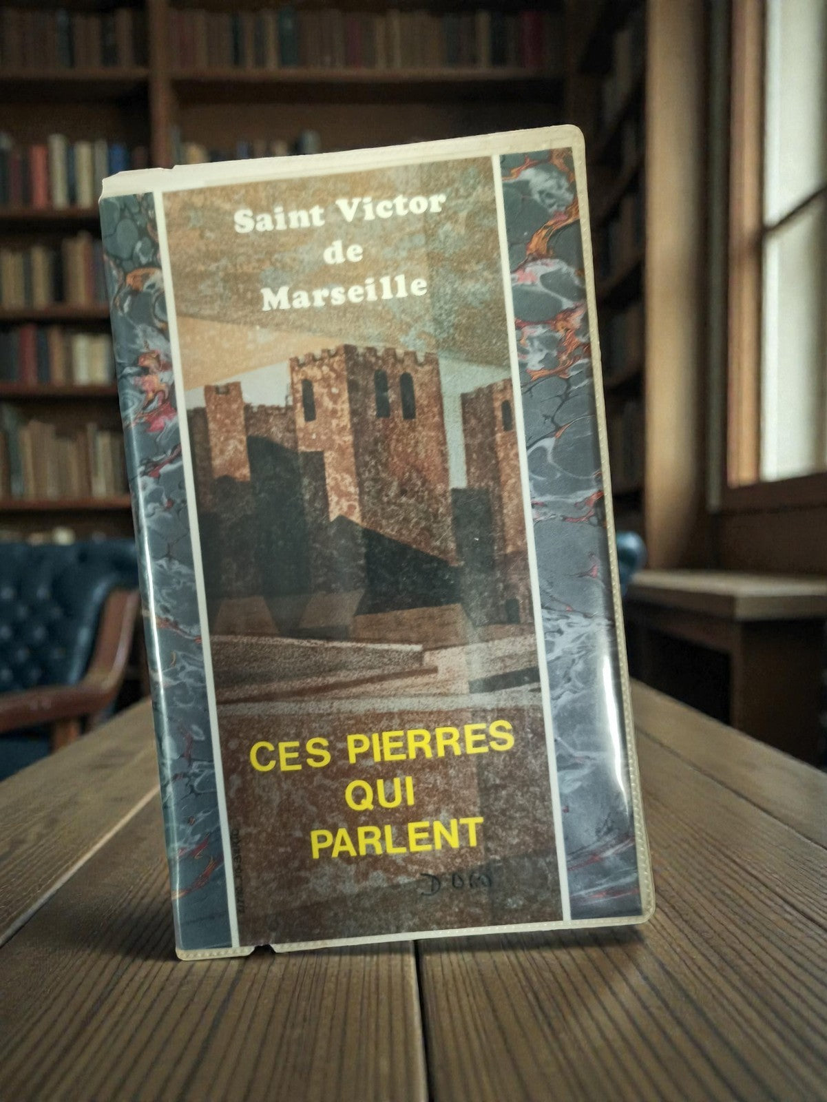 VHS Saint Victor de Marseille rétro ancienne cassette vidéo Ces Pierres qui Parl