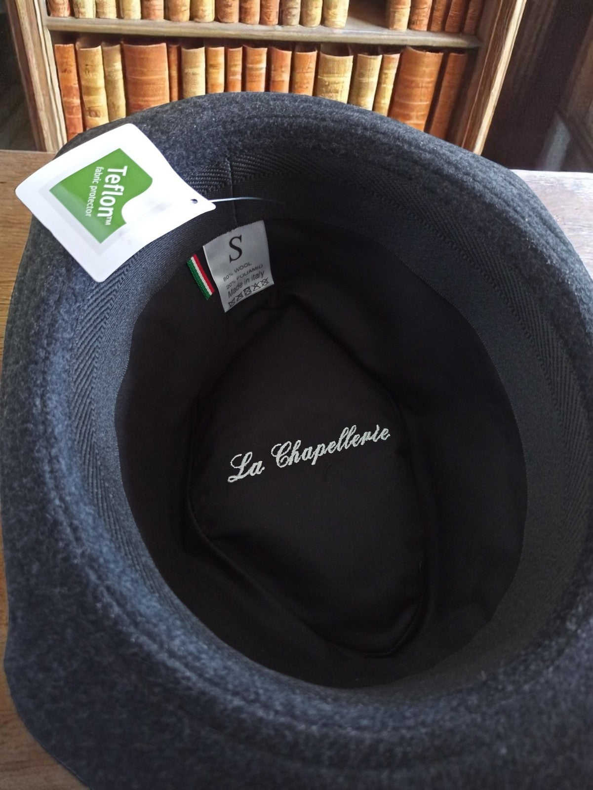 Chapeau homme vintage La Chapellerie fedora noir ruban gris neuf deadstock