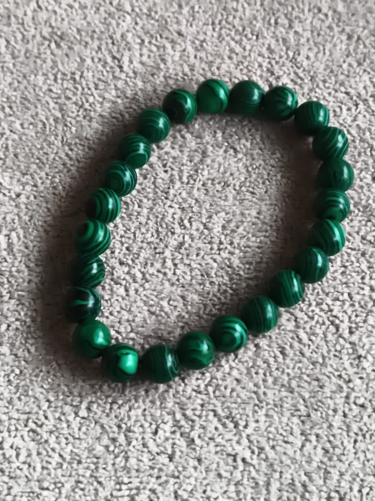 Bracelet perles vertes aspect malachite pierres naturelles élastique