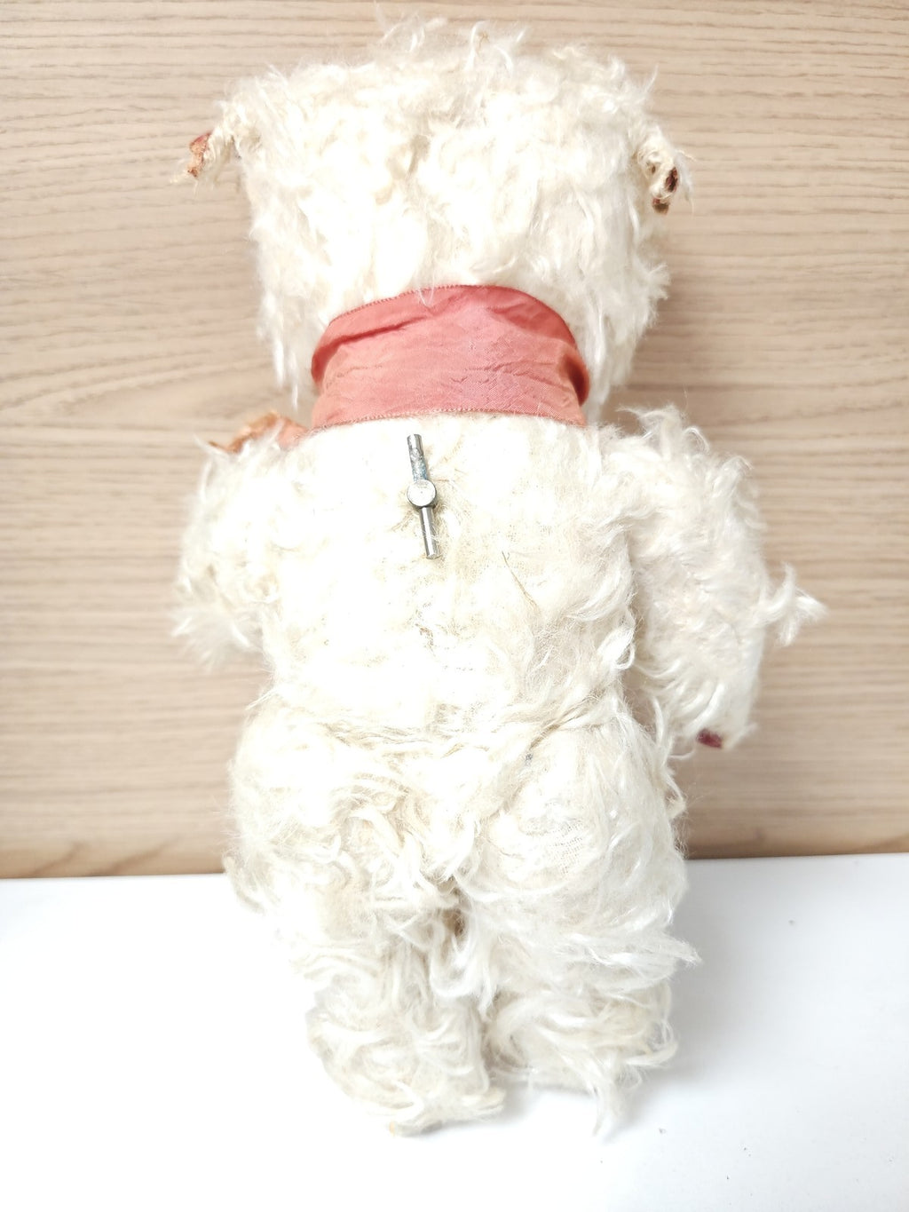 Ancien ours mécanique vintage à remontoir clé, peluche rétro fonctionnelle colle
