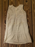 Robe vintage brodée petite taille années 1920 ancienne rétro collection femme