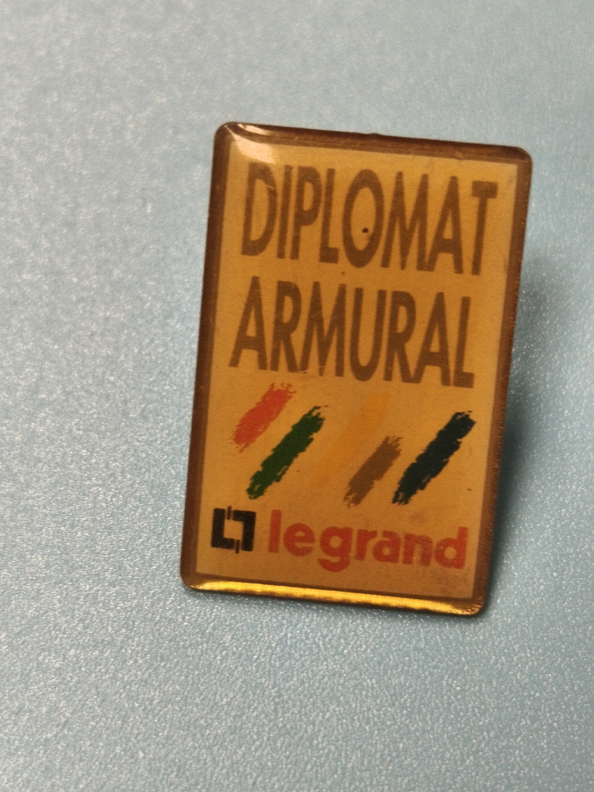 Vintage pin's Legrand Diplomat Armural badge ancien rectangle publicitaire