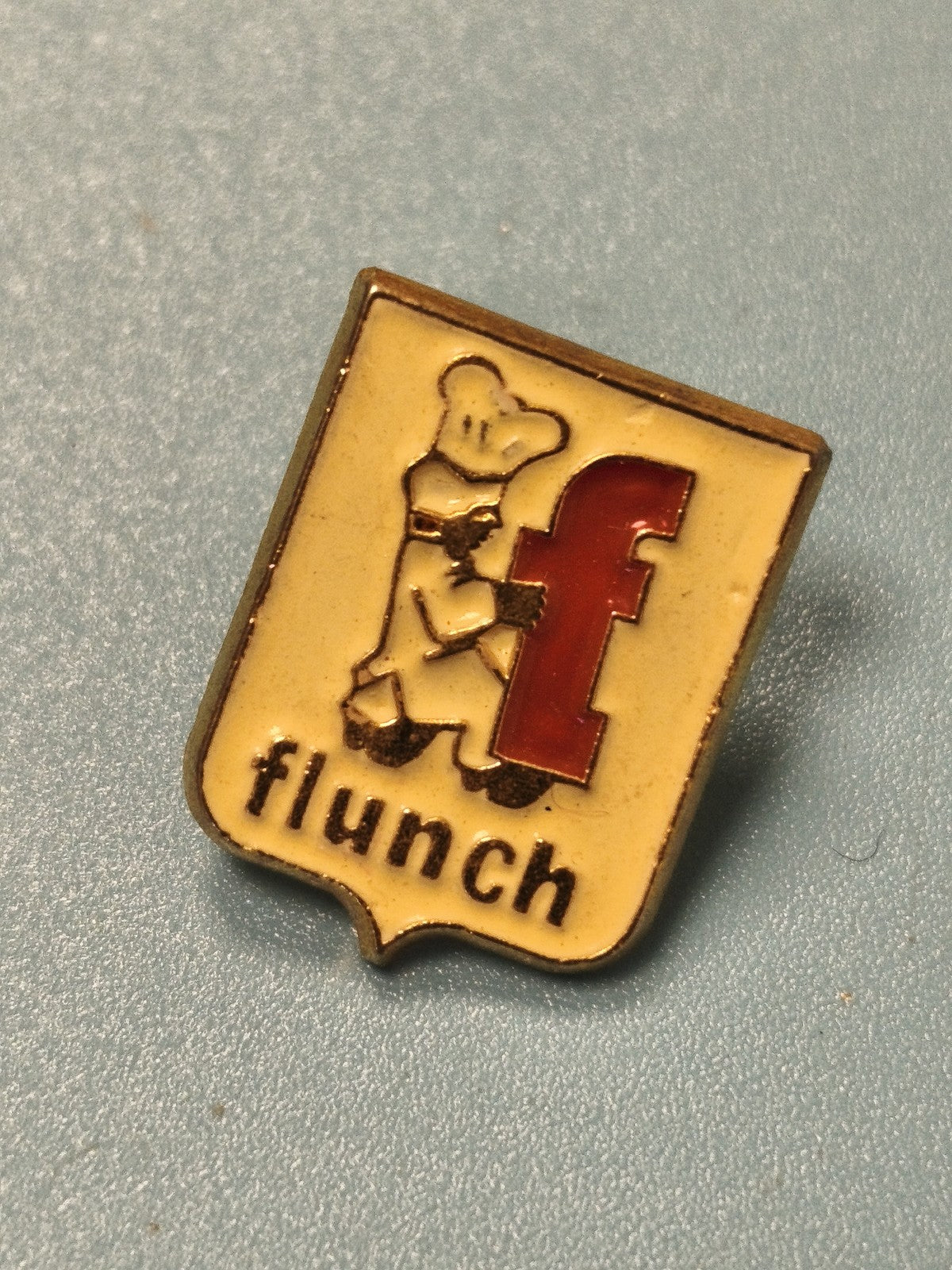 Vintage pin's Flunch logo émaillé collection restauration ancien badge