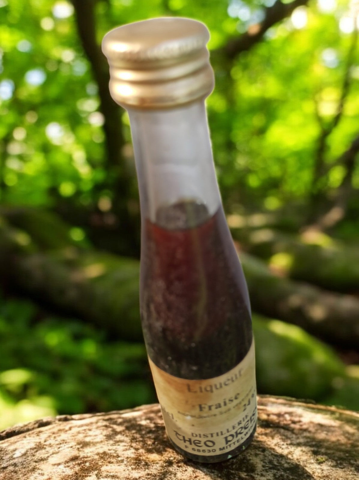Mignonette liqueur fraise vintage Distillerie Theo Preiss rare ancien flacon