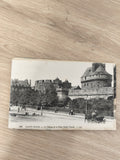 Ancienne carte postale Saint-Malo Château Place Saint-Vincent LL noir et blanc