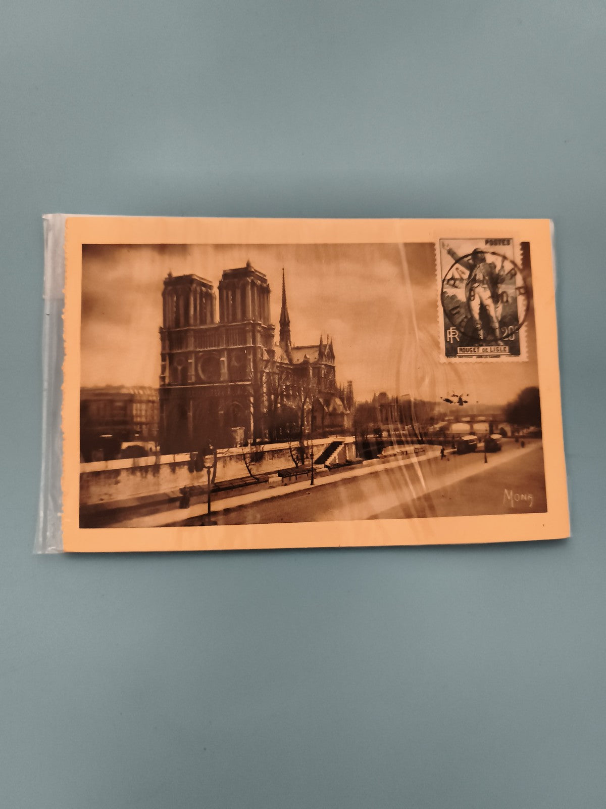 Carte postale Notre-Dame de Paris timbre Rouget de Lisle philatélie (Ref 2)
