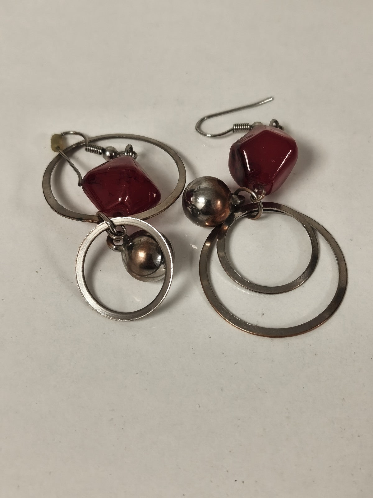 Paire de boucles d?oreilles rétro vintage ancien bijou authentique pour collecti