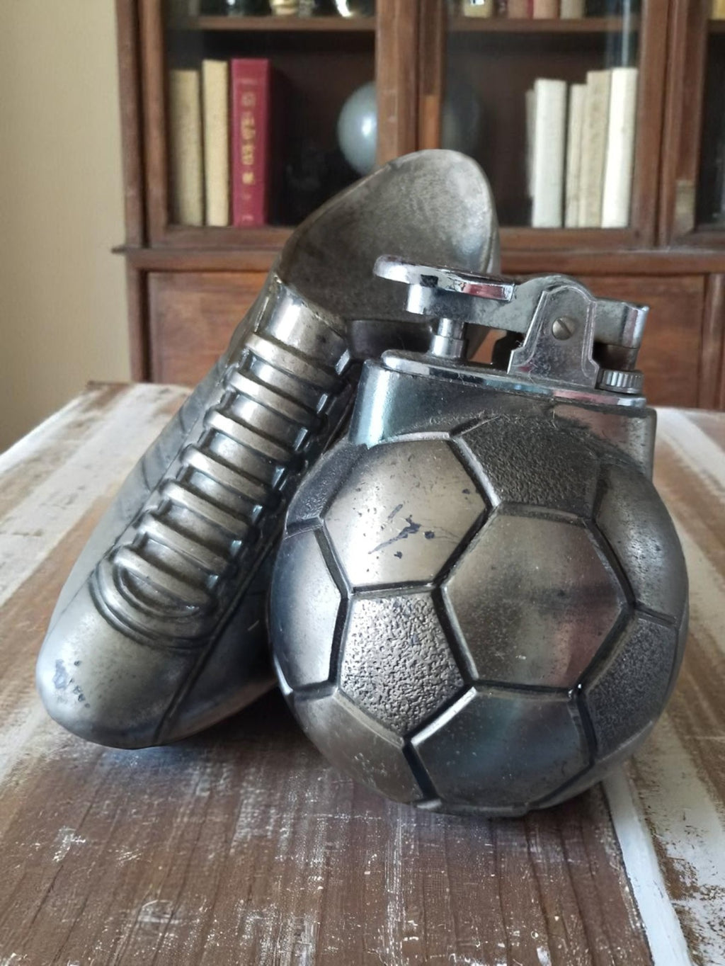 Briquet de table vintage football métal rétro déco boot ballon pub