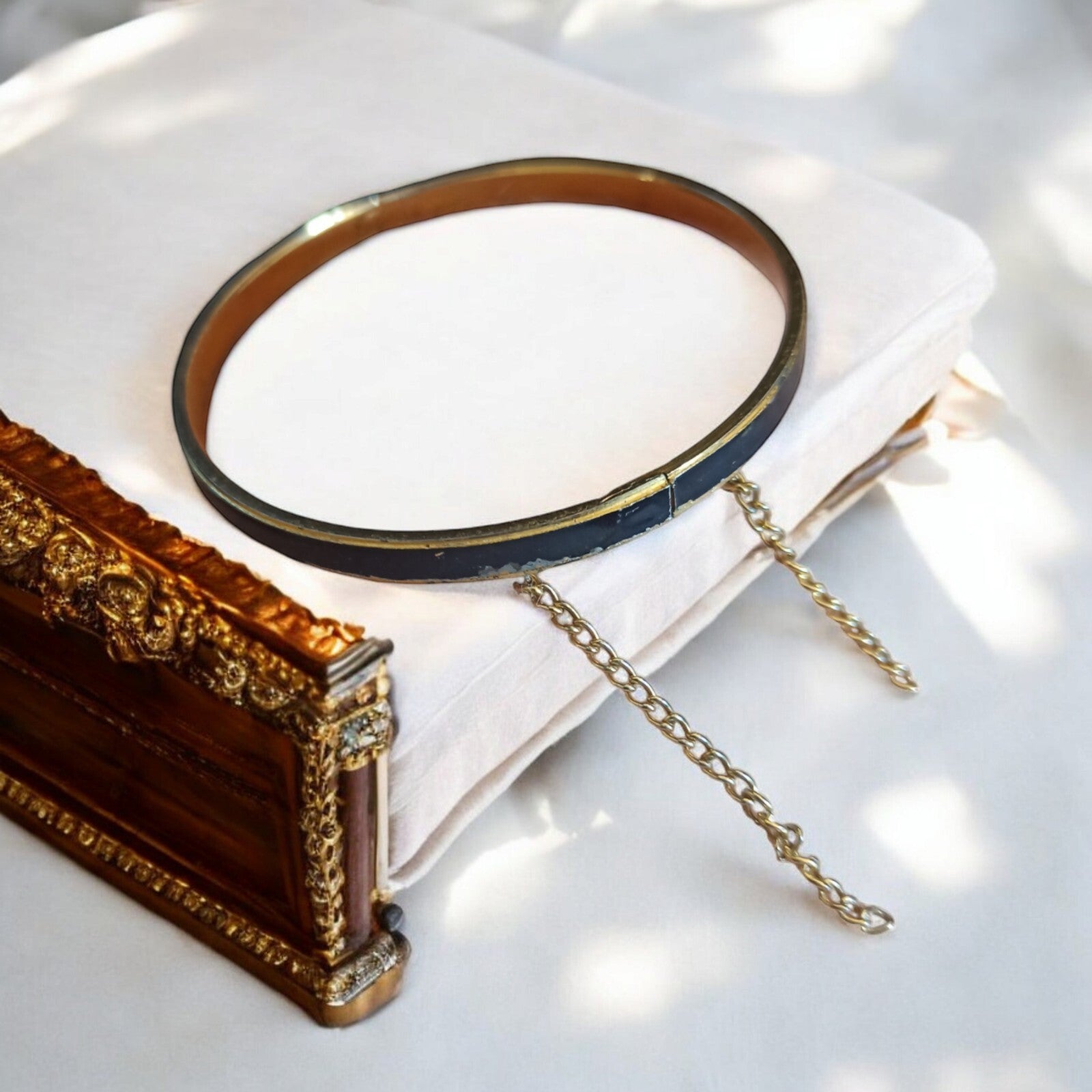 Collier rigide vintage Blanche Porte noir doré années 90 chaîne réglable