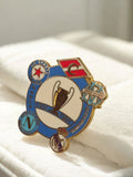 Pin's vintage Coupe d'Europe 1990-1991 clubs OM Napoli Real badge rétro football