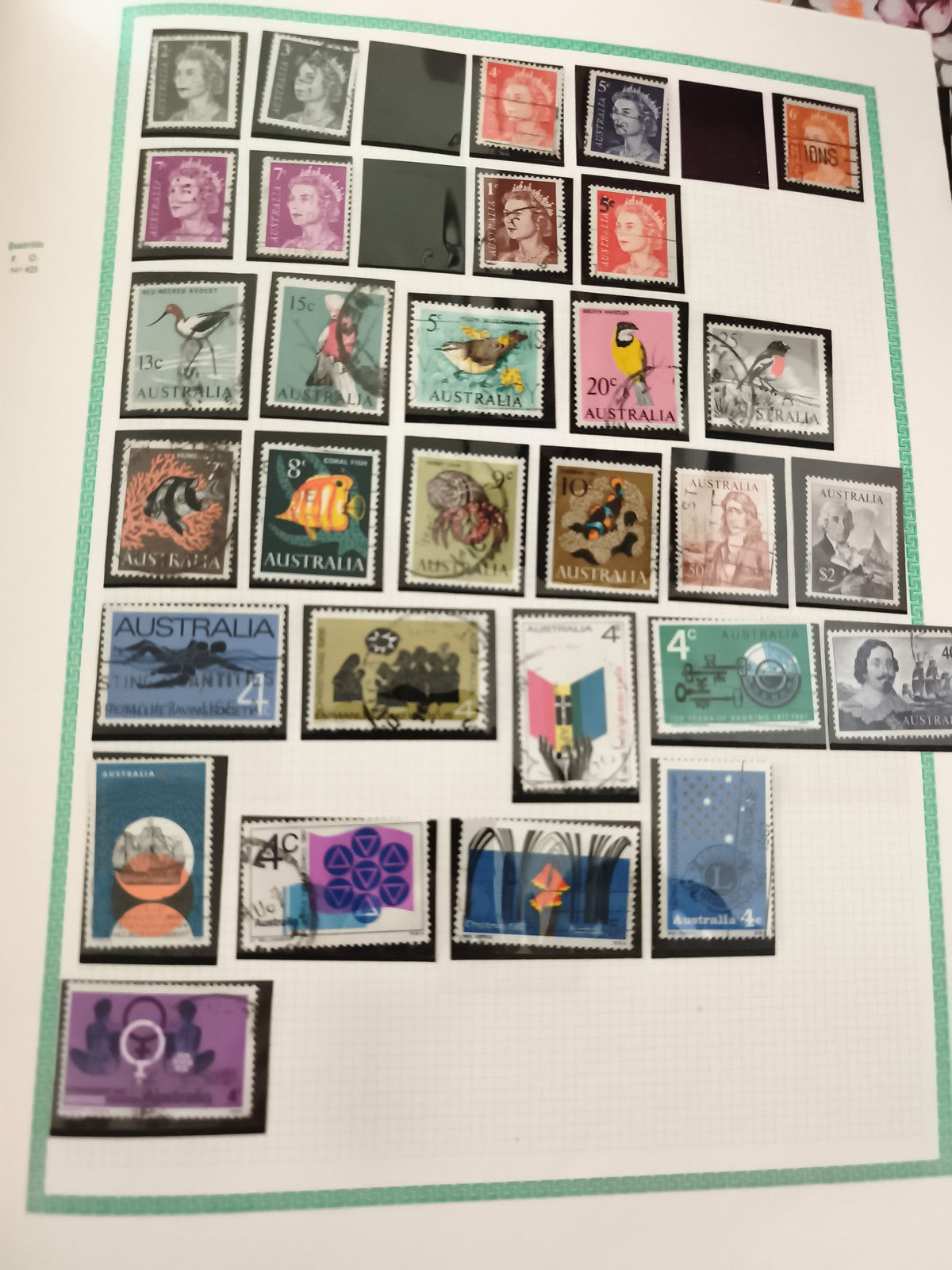 Timbres Australie Royaume-Uni oiseaux fleurs thématique oblitérés philatélie