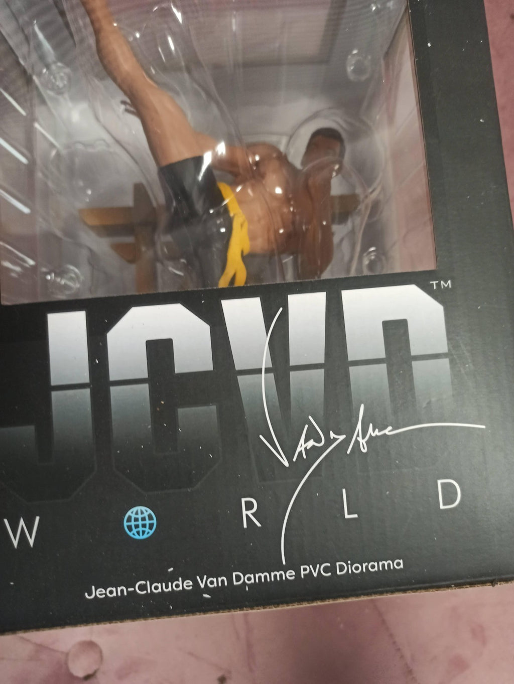 Figurine Jean-Claude Van Damme JCVD World Gallery Diorama PVC boîte