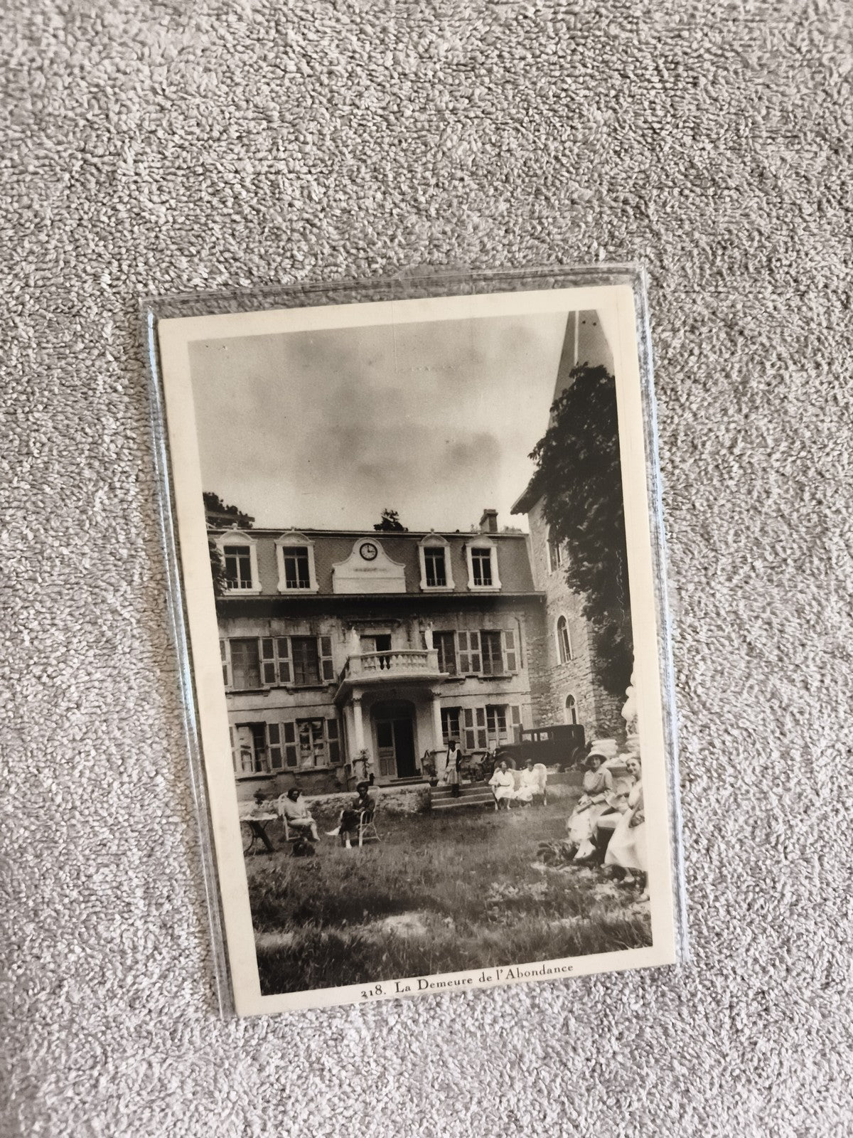 Carte postale CPA La Demeure de l'Abondance photo noir et blanc ancienne