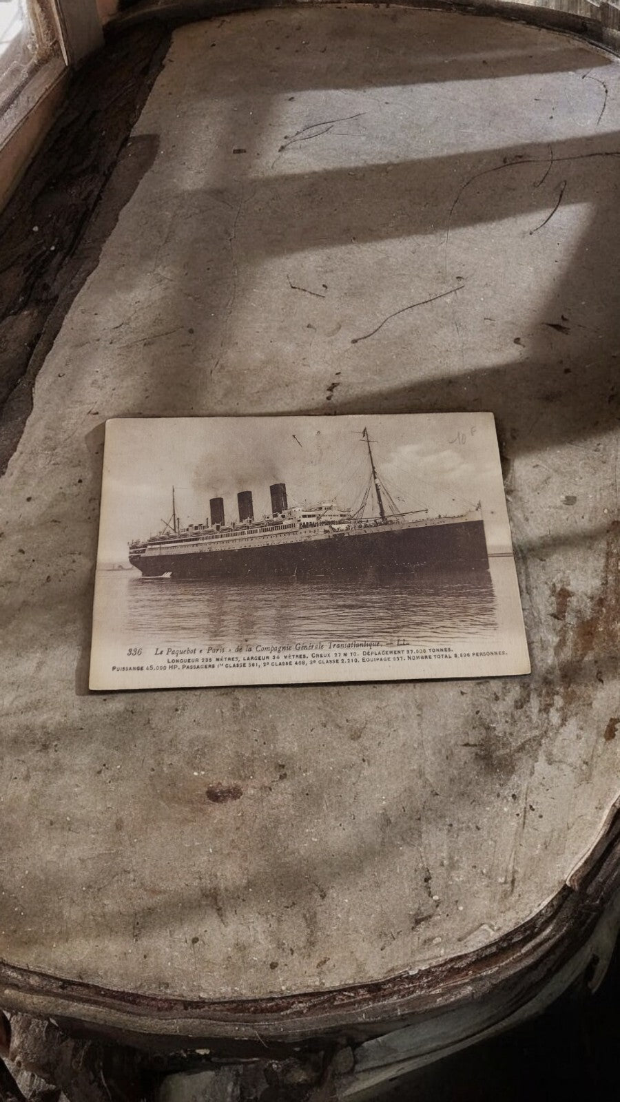 Carte postale ancienne paquebot Paris Compagnie Générale Transatlantique