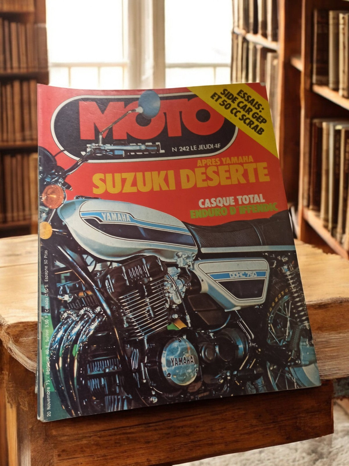 Magazine Moto Journal vintage N°242 années 80 Yamaha Suzuki rétro moto