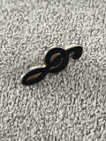 Pin's vintage clé de sol noire émaillée, badge musique, note musicale (Ref 8)