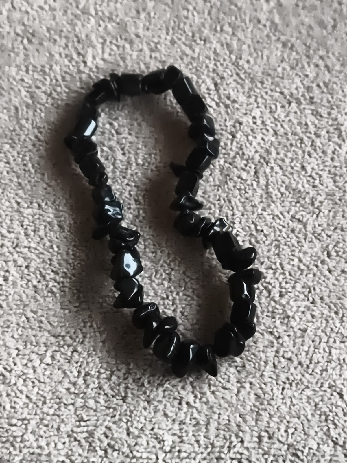 Bracelet pierres naturelles noir perles irrégulières élastique bijou fantaisie