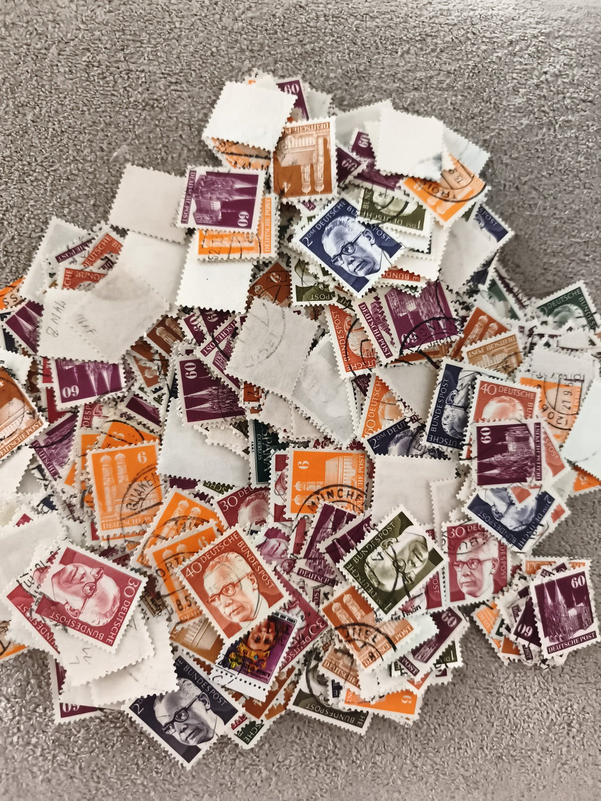 Timbres anciens Allemagne oblitérés lot Bund, Bundespost, visages, monuments