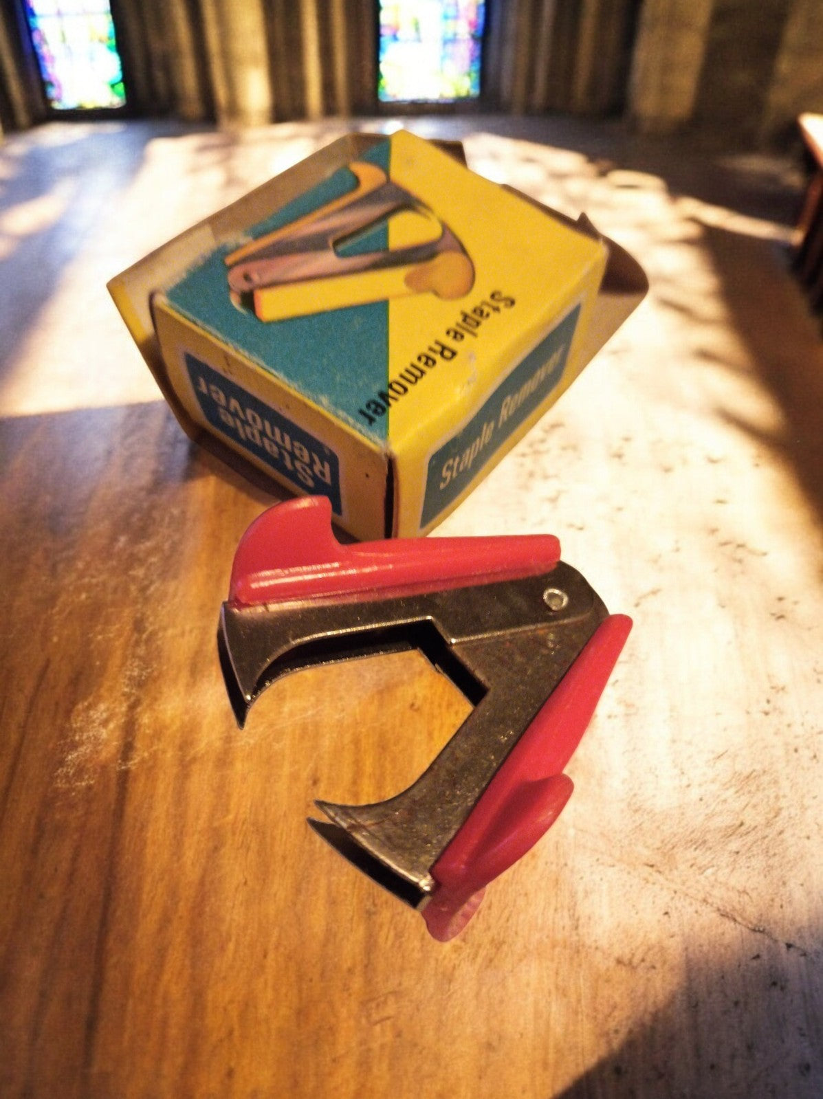 Dégrafeuse vintage années 70 en boîte Staple Remover rétro bureau