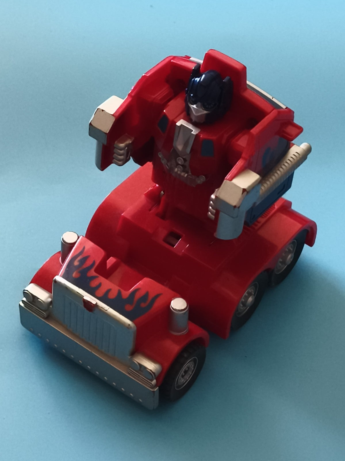 Figurine Transformers Optimus Prime camion rouge robot jouet articulé