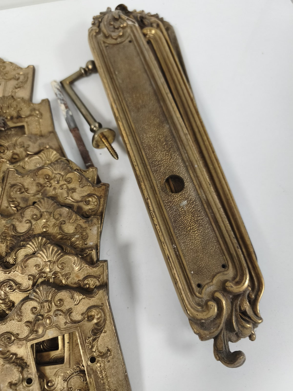 Lot ancien poignées plaques boutons porte bronze décoratif style rétro