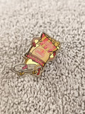 Pin's vintage SIBELL chips skate jaune rouge, snack publicitaire ancien (Ref 5)