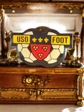 Pin's vintage USO Foot blason football ancien – badge rétro collector