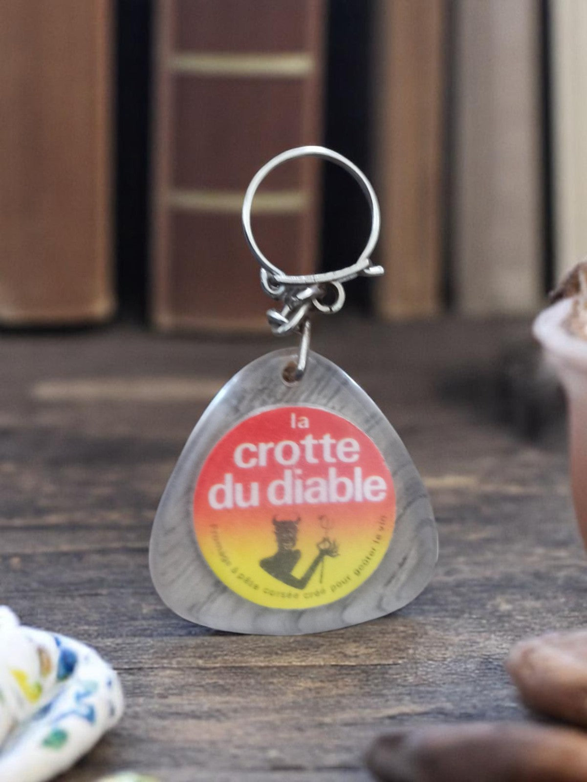 Porte-clés vintage "la crotte du diable" métal et résine publicitaire rétro