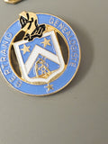Pin's rétro ancien Bertrand Généalogiste collection vintage badge rare France