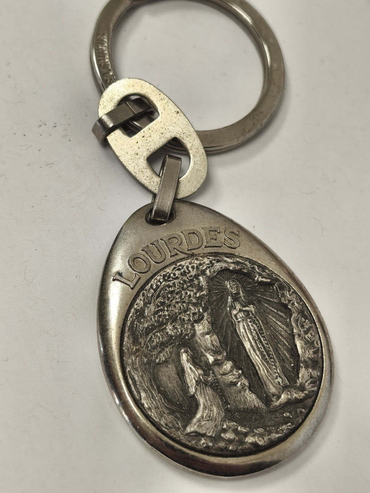 Porte-clés ancien religieux rétro ? Collection vintage, objet de piété, France