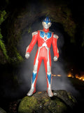 Figurine Ultraman Ginga Strium Ultra Hero 500 Bandai 2014 rouge bleu