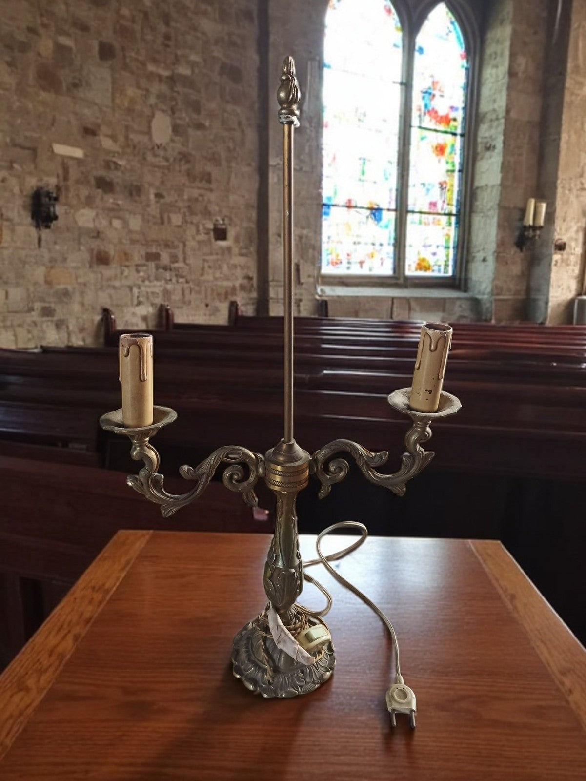 Lampe de table baroque en laiton, 2 bras, style château ancien, vintage éclairag