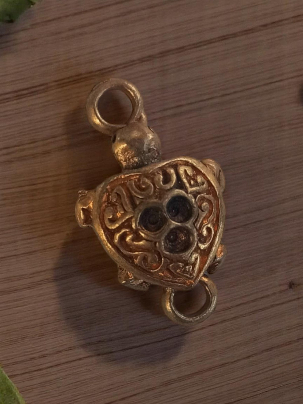 Pendentif tortue vintage métal doré années 50 bijou rétro deadstock