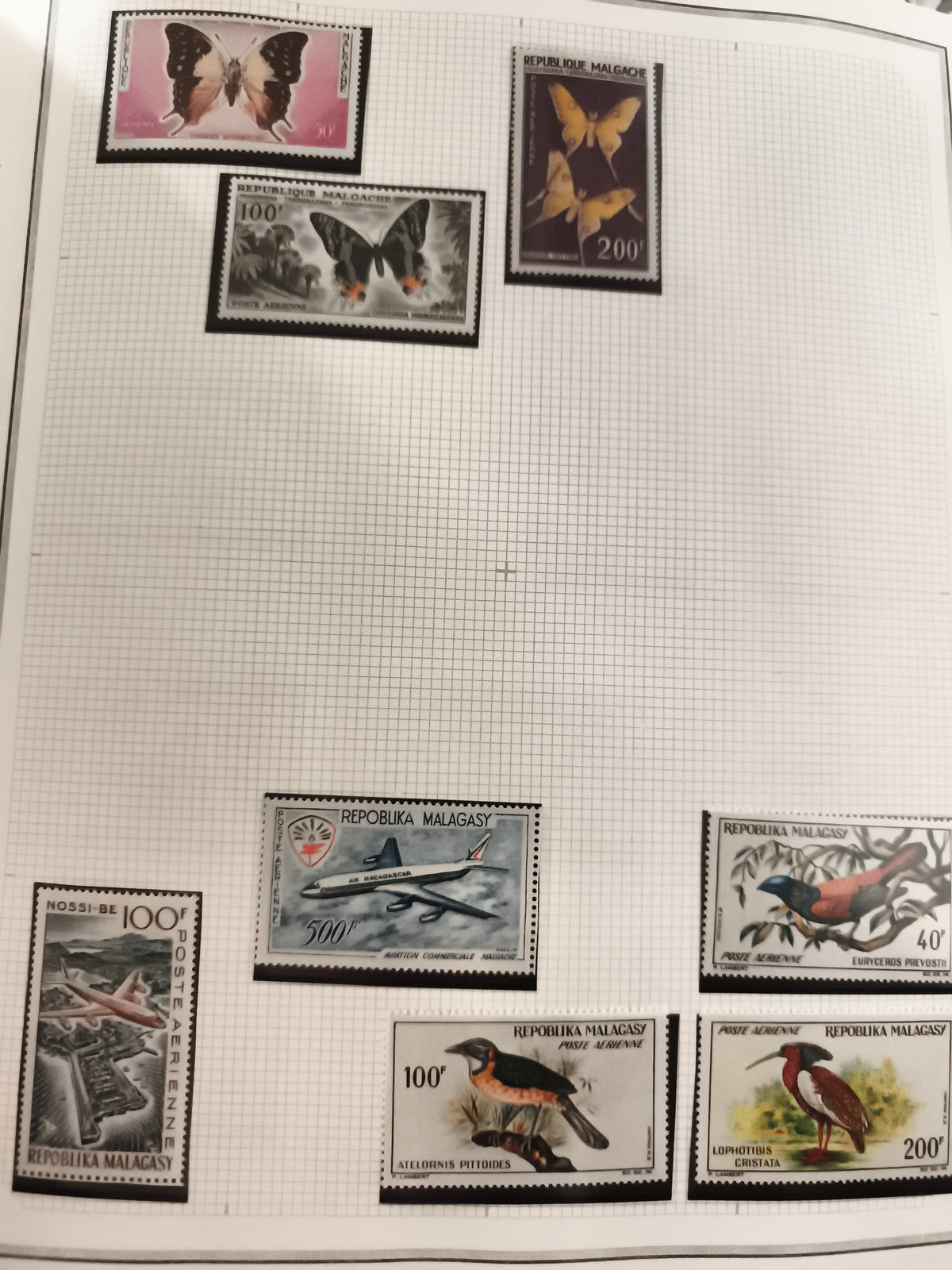 Timbres neufs République Malgache oiseaux papillons avions poste aérienne vintag