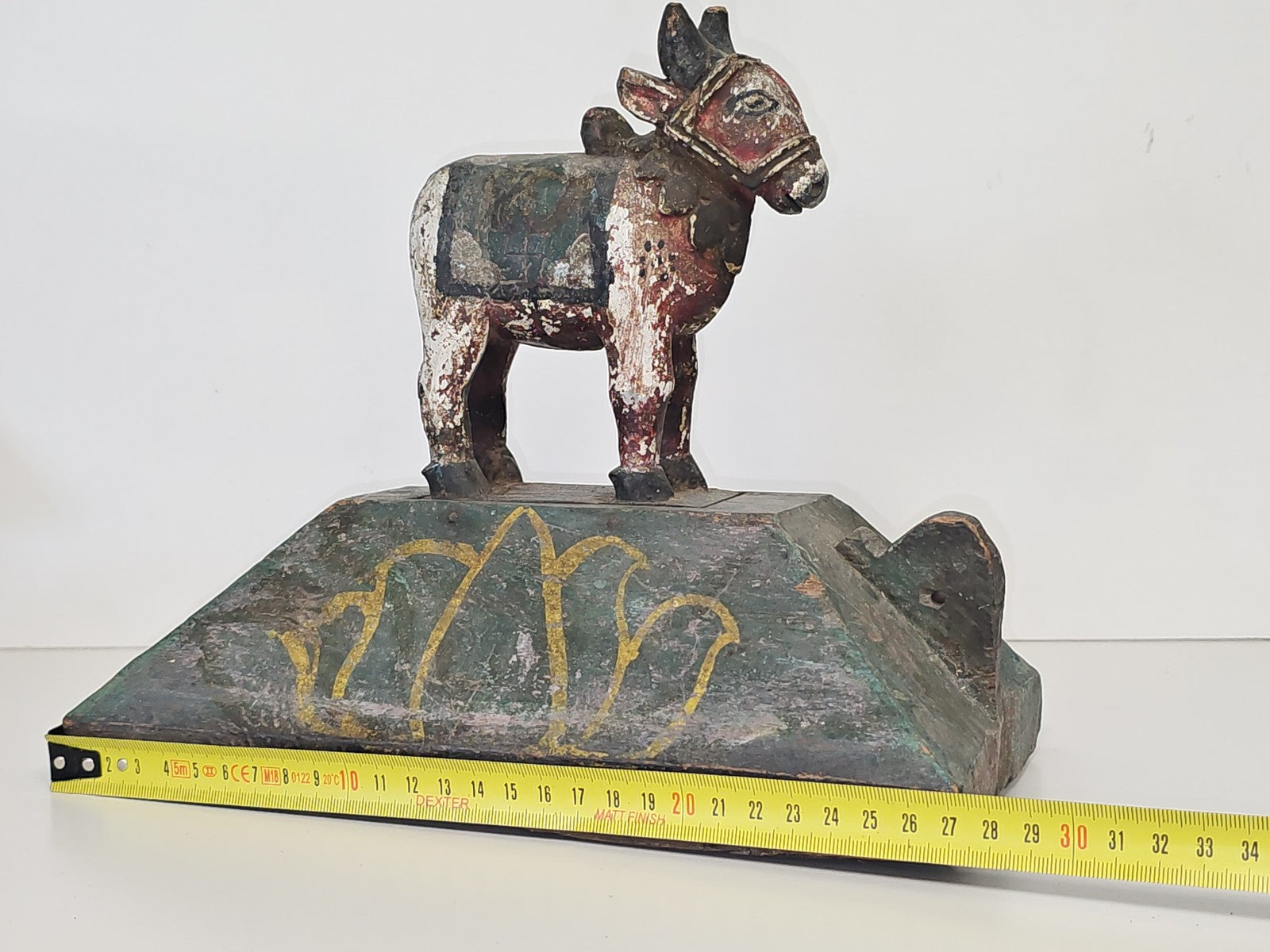 Sculpture taureau Nandi folk art Inde décoration animale rustique sculpture bois