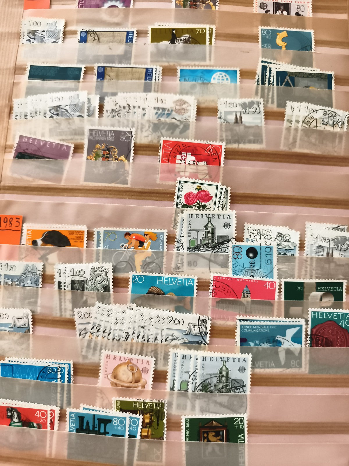 Timbres Helvetia Suisse oblitérés, lots thématiques philatélie, années 80-90