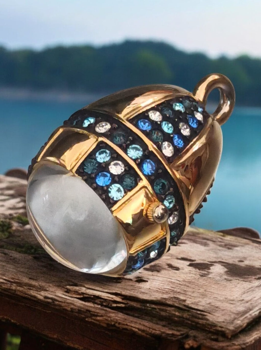 Pendentif montre vintage femme Main Line Time bleu doré strass rétro