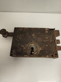Ancienne serrure de porte à tirage, aspect métallique, clé bénarde, vintage
