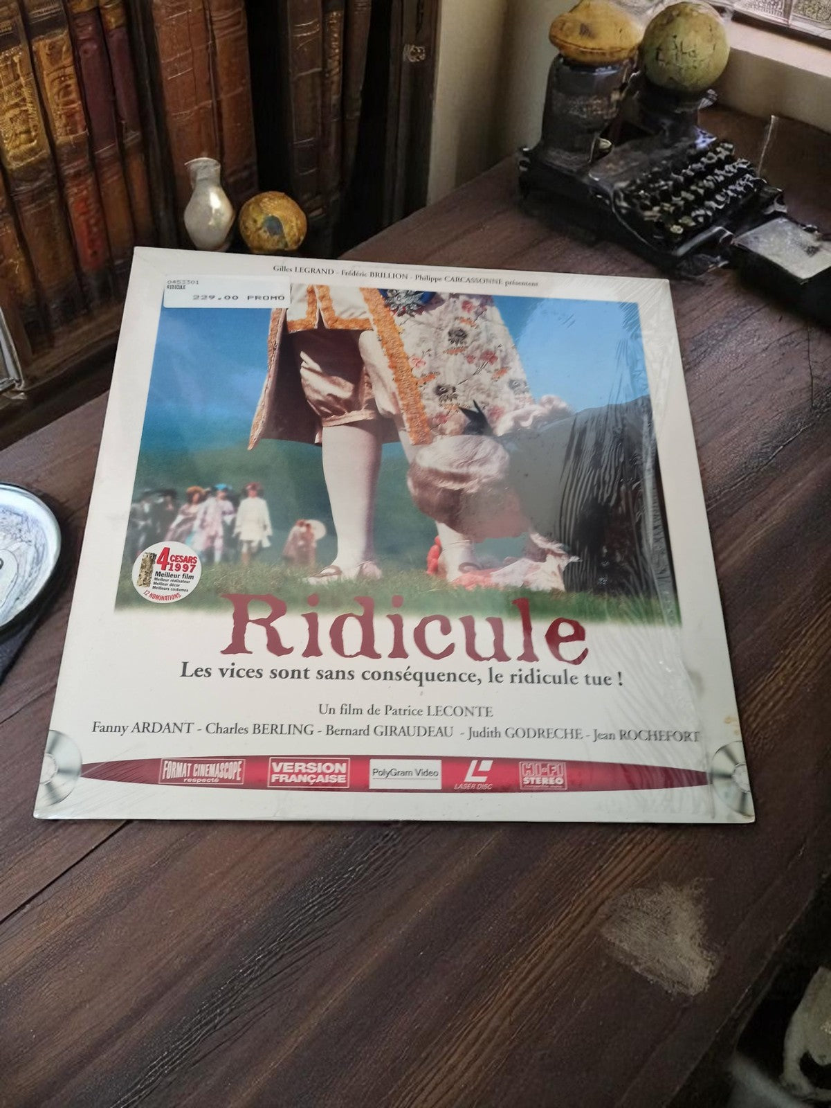 Laserdisc Ridicule Patrice Leconte édition vintage film culte PolyGram VF