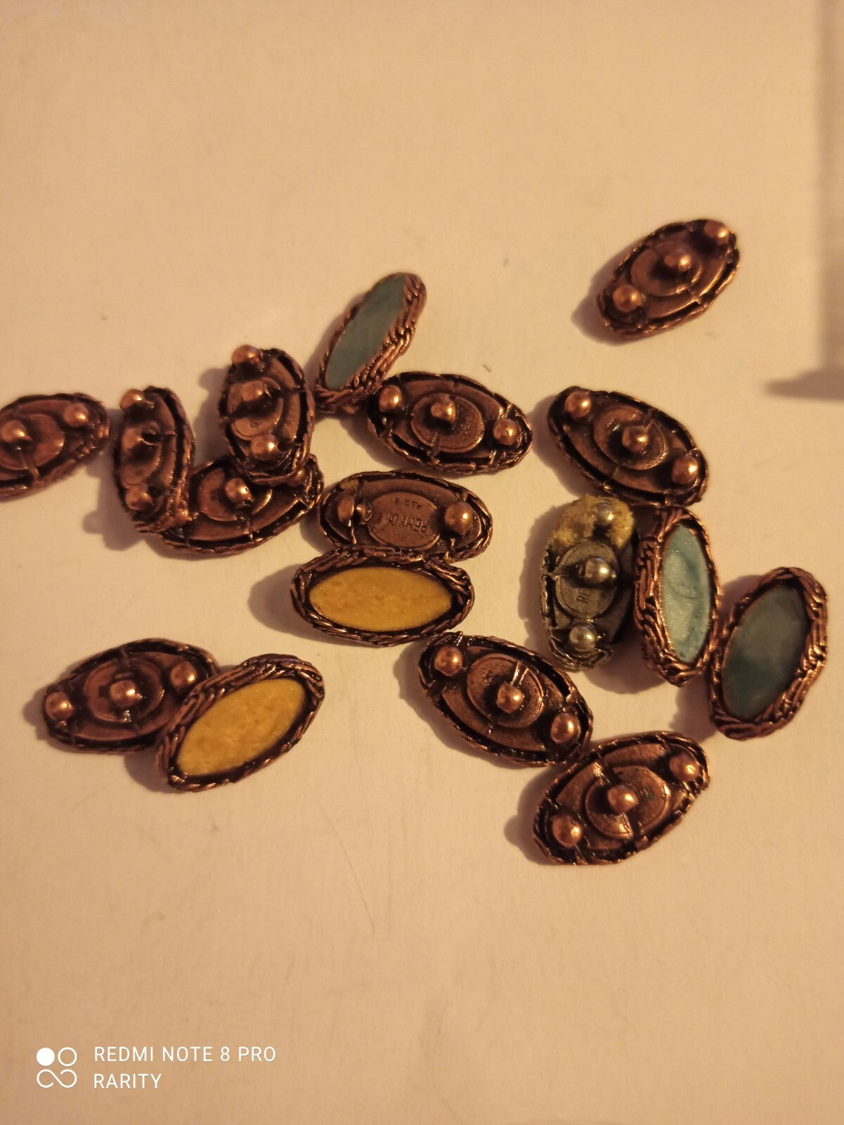 Lot 17 pendentifs ovales émaillés vintage Rémy Dis années 80/90
