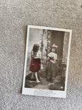 CPA Stebbing La Cigale et la Fourmi carte photo colorisée début XXe
