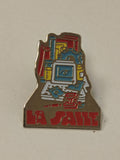 Pin's ancien vintage, badge rétro collection, objet publicitaire des années pass
