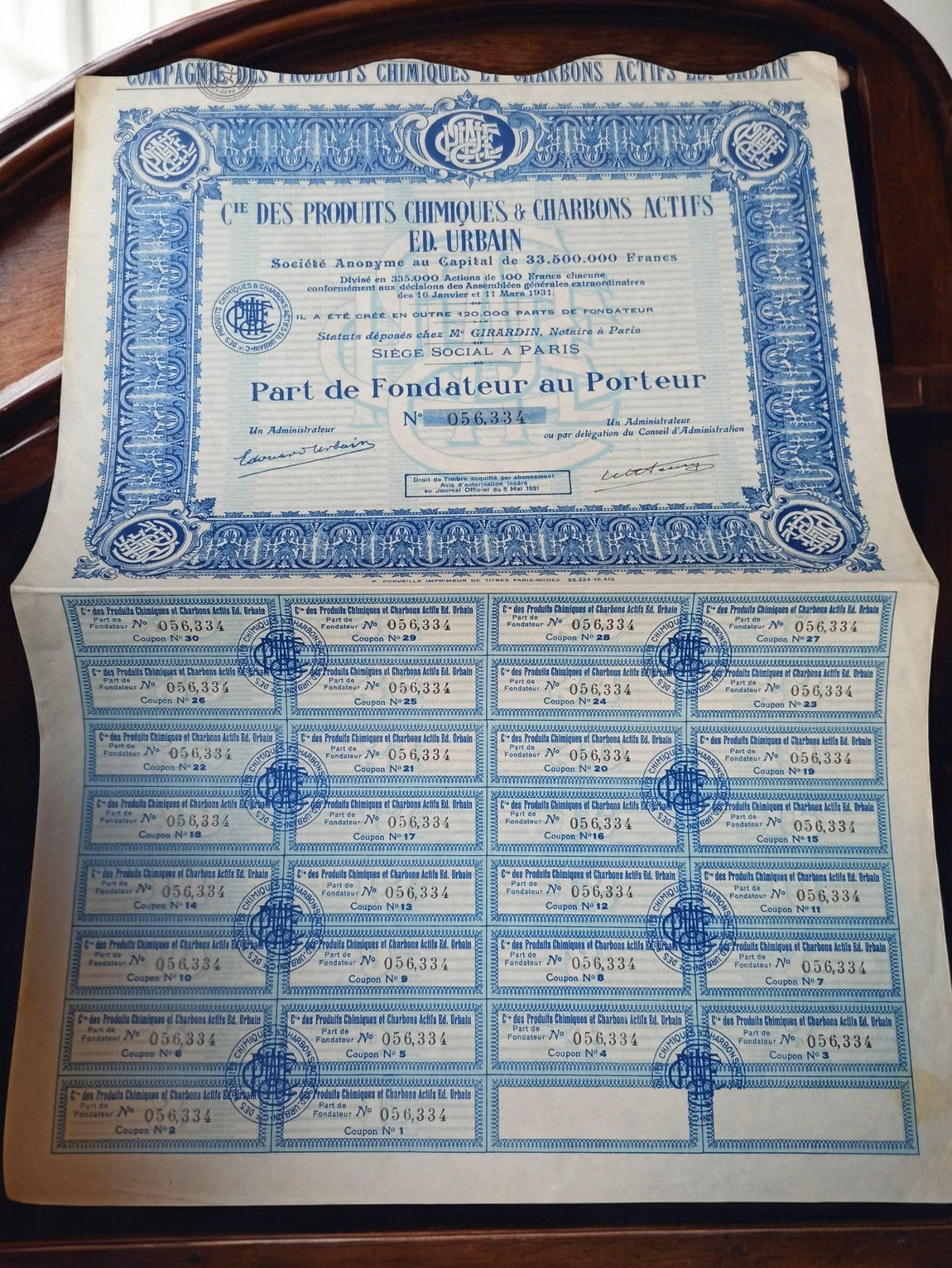 Part de fondateur au porteur 1920s Produits Chimiques Urbain titre ancien bleu v