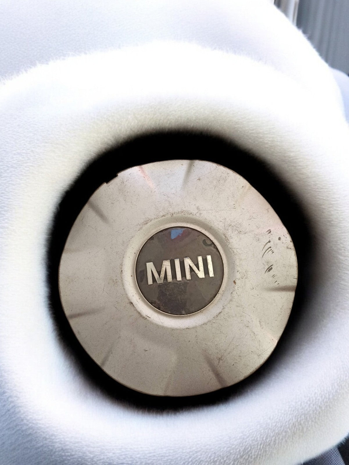 Enjoliveur MINI ancien, cabochon central rétro, accessoire d’occasion vintage
