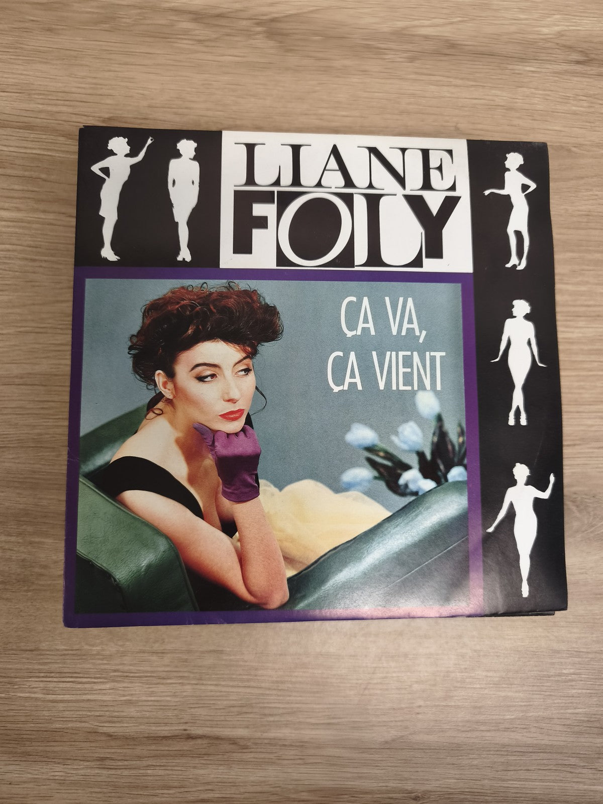 Vinyle 45 tours Liane Foly "Ça va, ça vient" pochette illustrée
