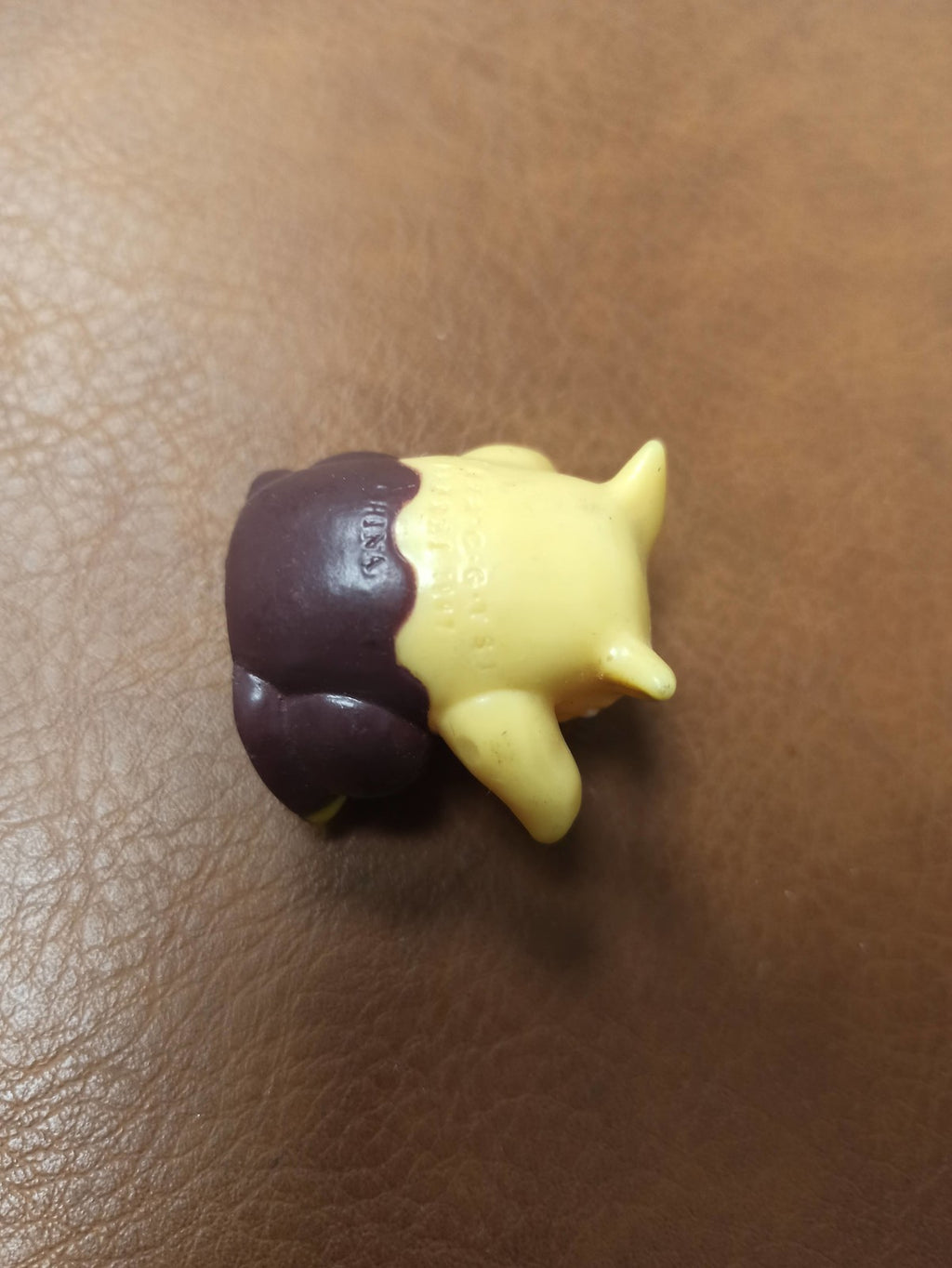 Figurine vintage Pokémon Soporifik jaune marron rétro années 90 ancien jouet