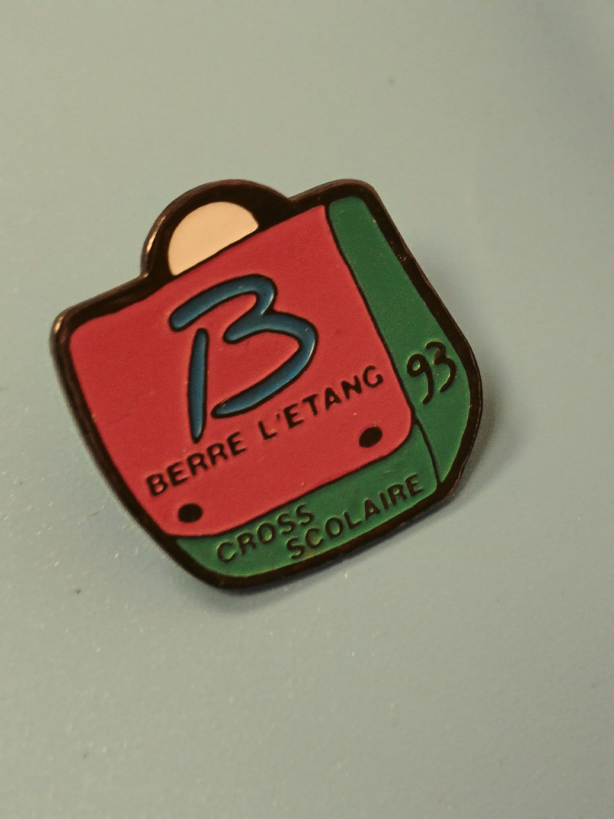 Vintage Pin Berre l'Étang Schullauf 1993, farbiges altes Abzeichen (Ref 4)