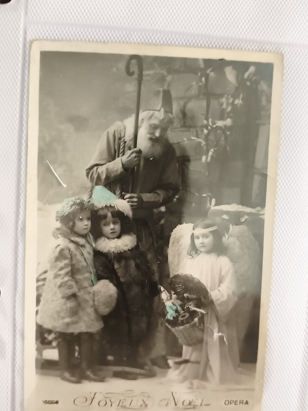 Carte postale ancienne Noël enfantine, Père Noël & anges, CPA Joyeux Noël