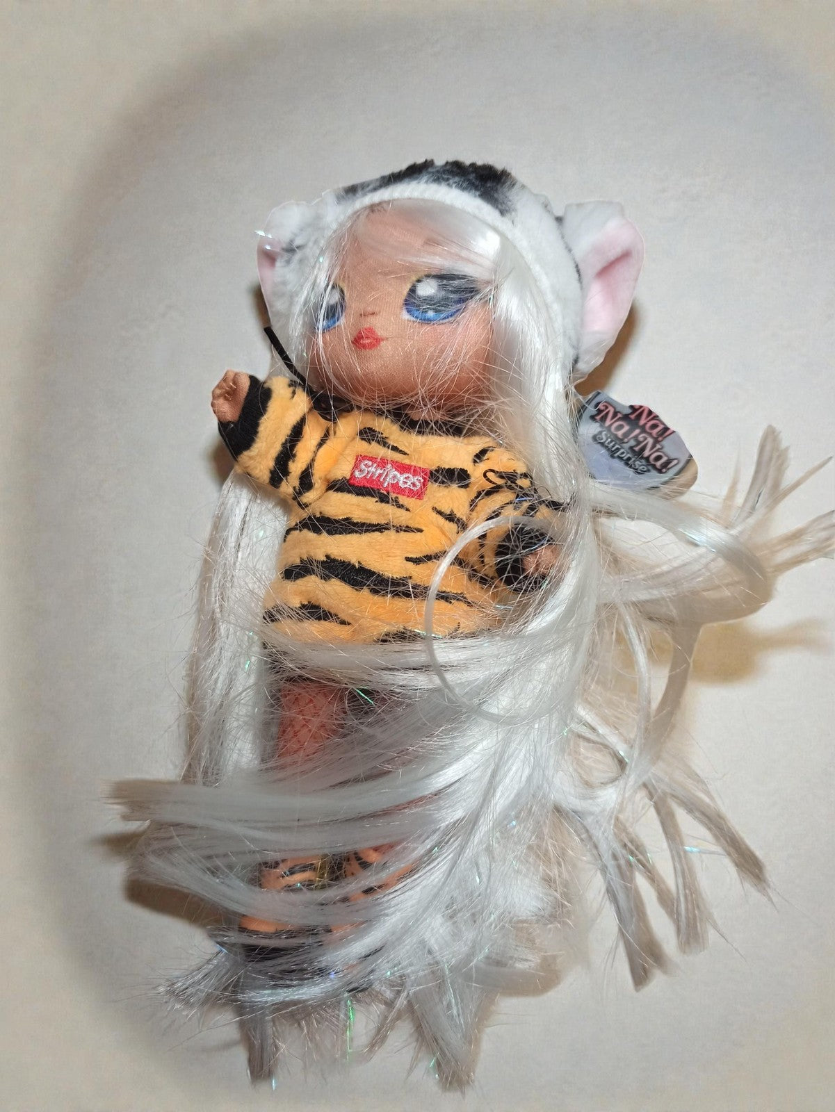 Na Na Na Surprise 2-en-1 Poupée Mannequin Stripes, jouet fille, mode, accessoire