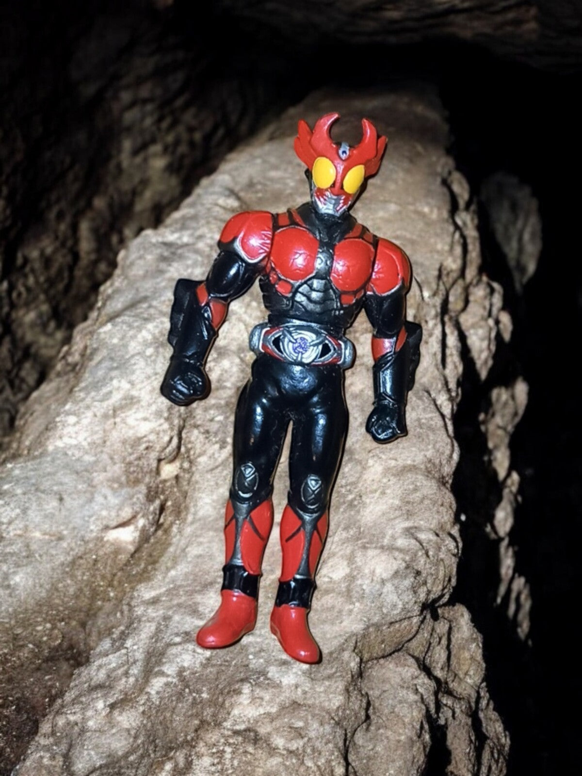 Figurine Bandai Kamen Rider Masked rouge noir articulée Japon